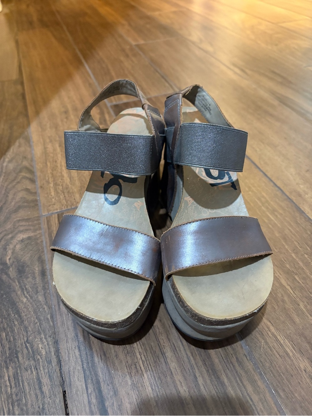 OTBT Brown Platform Sandals with Elastic Ankle Strap
